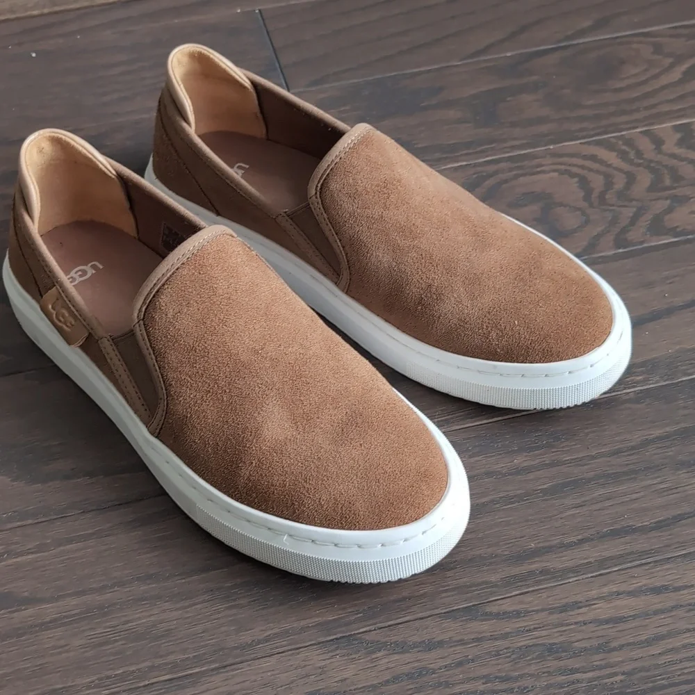 UGG Camel Slip On Sneakers Size 7 - Picture 11 of 11